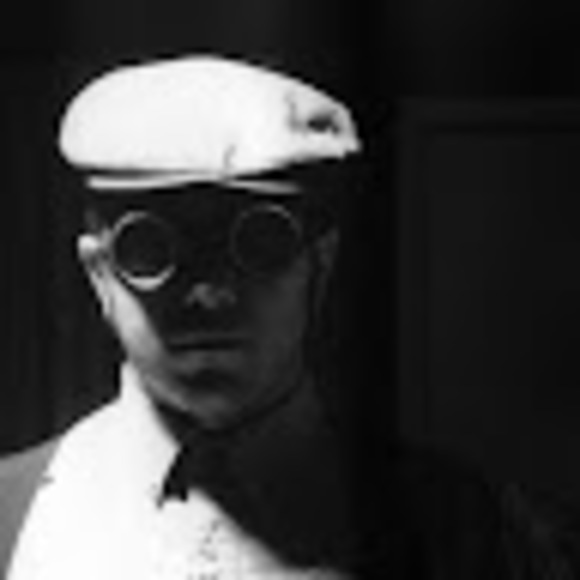 Meet your Posher, Justin - Picture 1 of 1